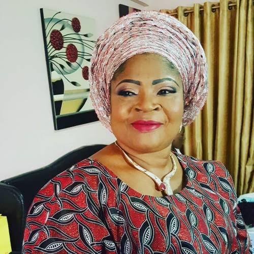 Salawa Abeni thwarts blackmail attempt, shares old nude picture
