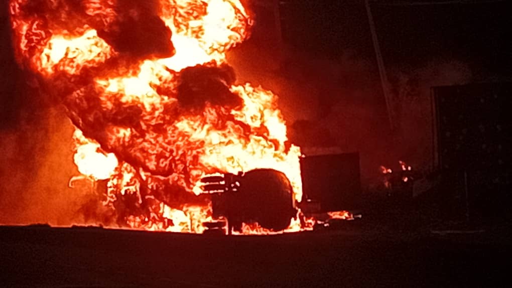 Tragedy on Abeokuta–Sagamu Expressway as Tanker Inferno Claims Lives, Destroys Vehicles and Power Lines